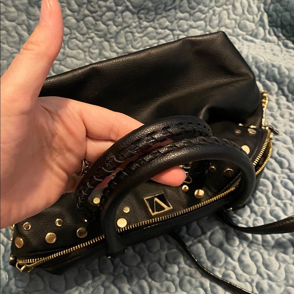 Victoria’s Secret black pebbled faux leather bag with gold hardware, mirror - Picture 4 of 5